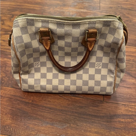 Louis Vuitton Handbags - Louis Vuitton Speedy Handbag